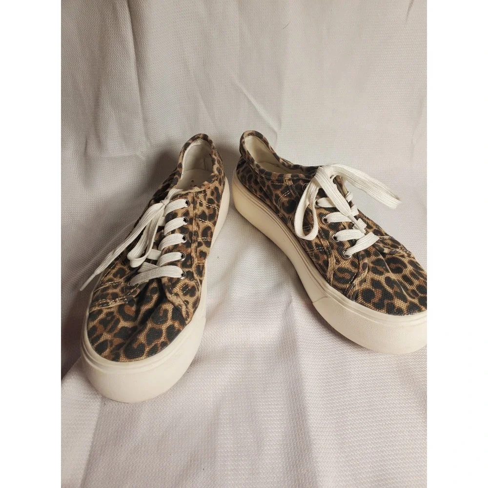 A‎ New Day Women's Leopard Print Lace-Up Canvas Sneakers - Size 9